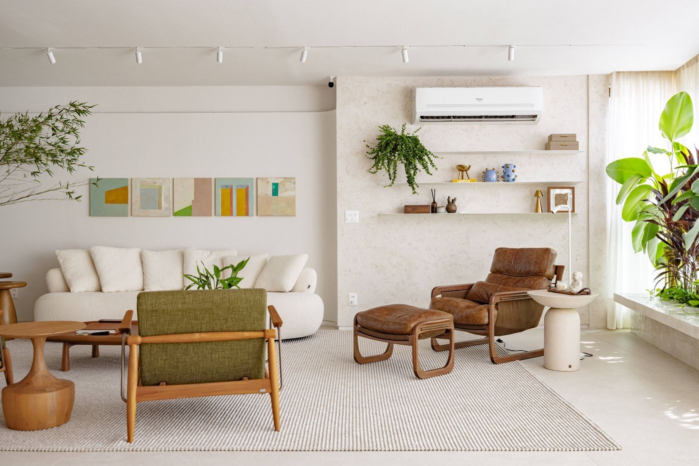 Reforma transforma apartamento de 220 m² em um espaço acolhedor e funcional