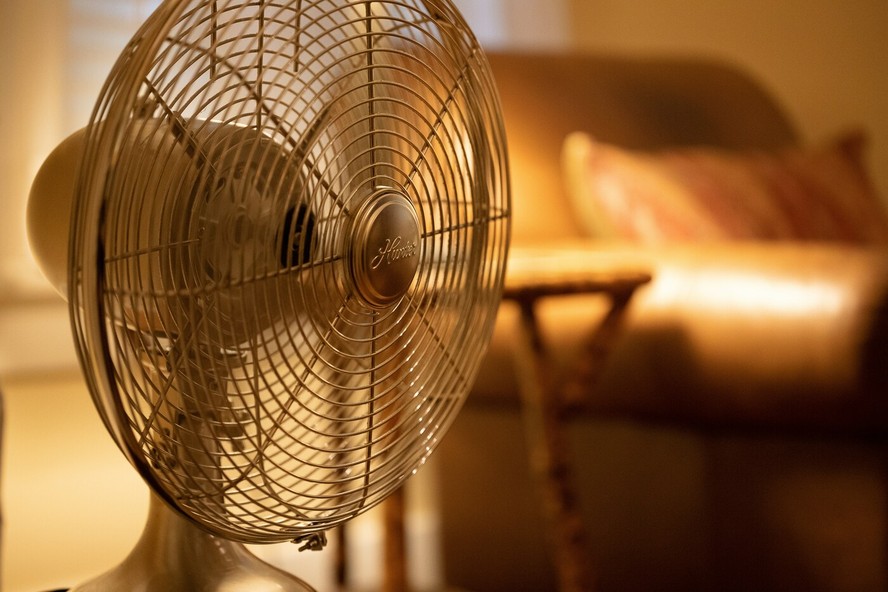 Conheça quatro opções de ventiladores pequenos para usar em espaços menores da casa