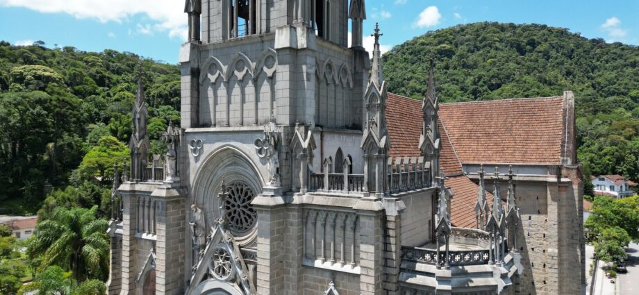 História e Arquitetura da Catedral de São Pedro de Alcântara em Petrópolis